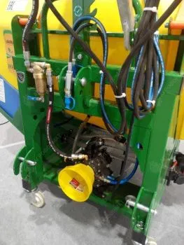 Опрыскиватель навесной X-TREME 1000 (BADILLI)